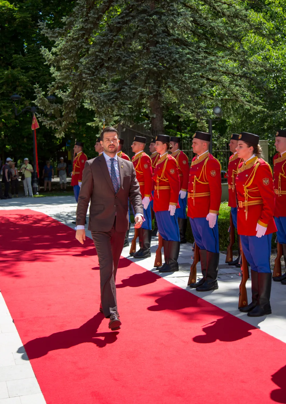 (FOTO) Milatović primio akreditivna pisma novoimenovanih ambasadora Suverenog Vite&scaron;kog Malte&scaron;kog Reda, Tunisa, Gane i Angole
