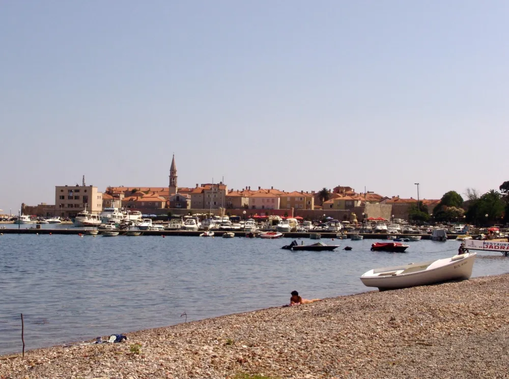 Sekretarijat za za&scaron;titu imovine Op&scaron;tine Budva odnio prijavu protiv Vlade i Mikijelja