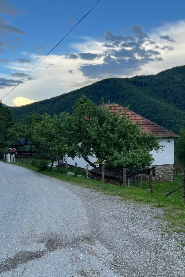 Zacrtana trasa auto-puta od Mate&scaron;eva do Andrijevice&nbsp;ru&scaron;i vi&scaron;e od 50 kuća