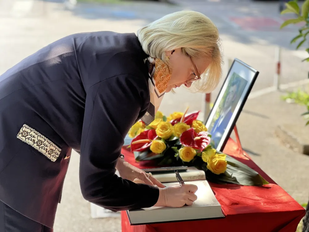 Olivera Injac odala počast Du&scaron;ku Jovanoviću