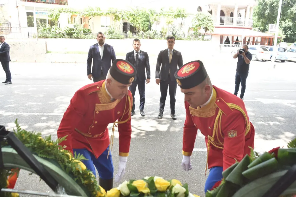 Demokrate odale počast Du&scaron;ku Jovanoviću