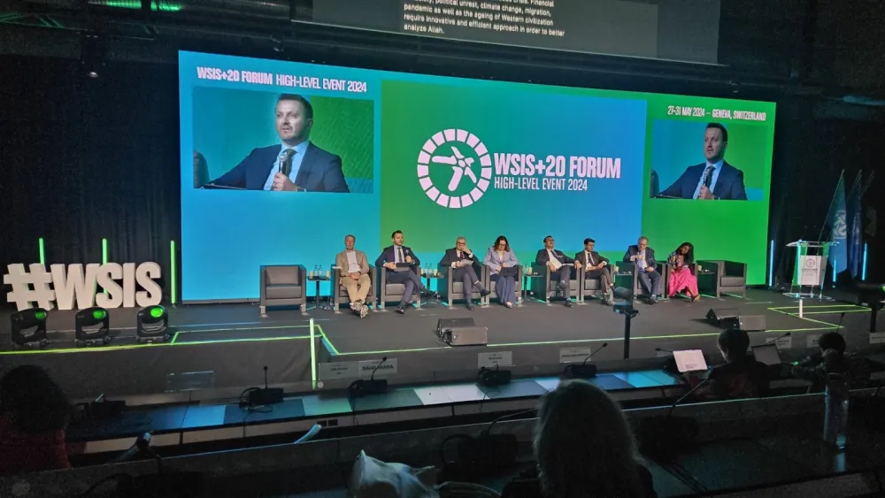 Sa sesije Razgovori lidera "Obezbjeđivanje digitalnog prostora: Strategije saradnje za povjerenje i otpornost"