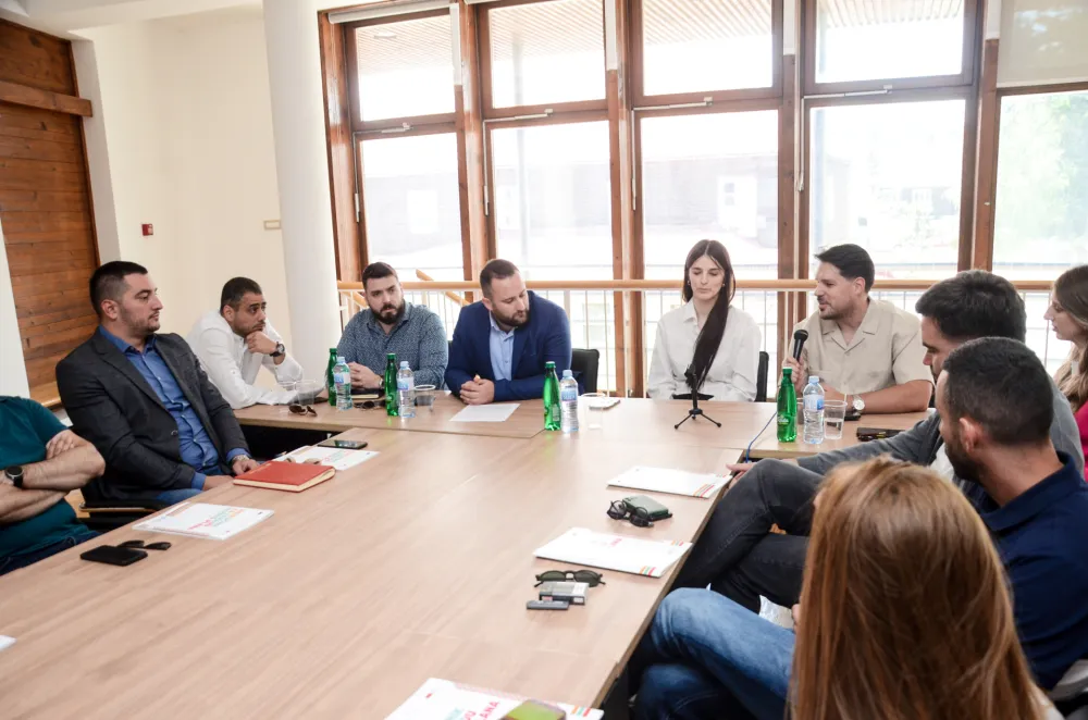 Mladi preduzetnici Kola&scaron;ina predložili ukidanje lokalnih poreza