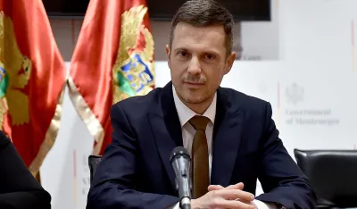 Sa&scaron;a Mujović