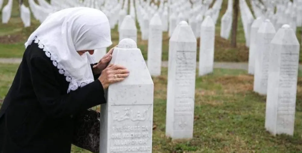 Majke Srebrenice: Mogu mijenjati imena gradova, ali istoriju ne