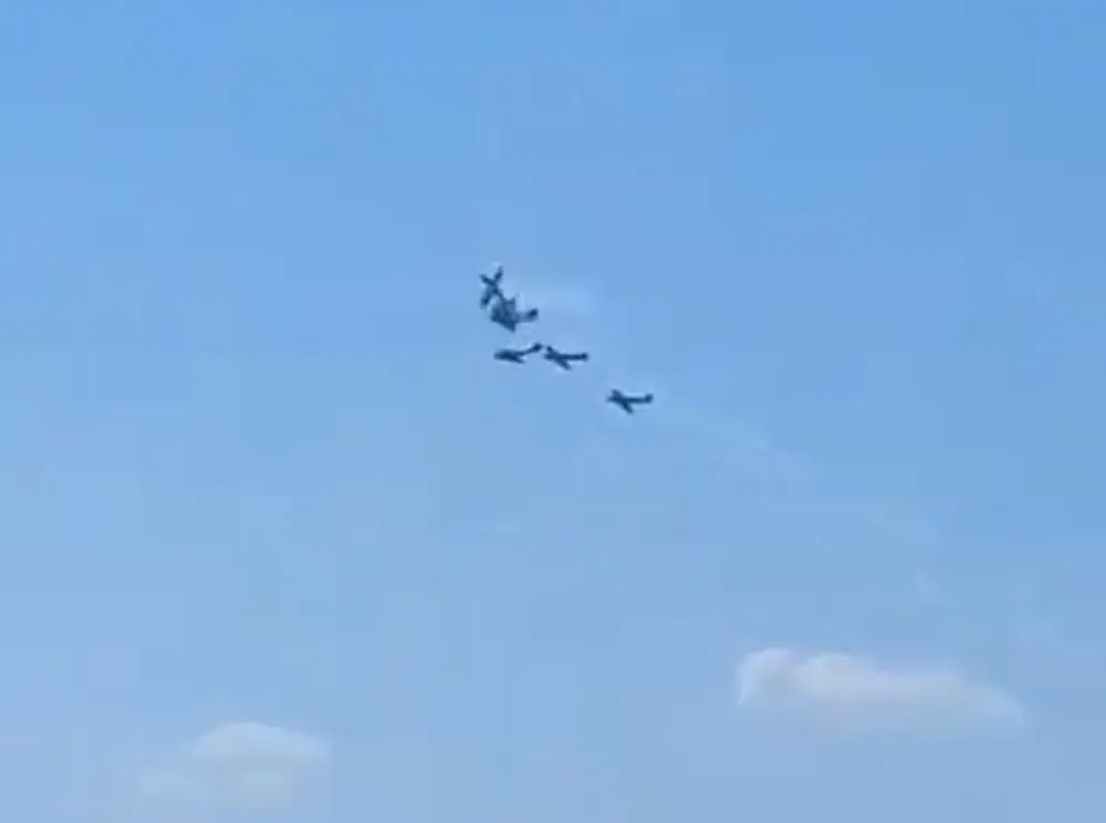 (VIDEO) Sudar dva aviona na mitingu u Portugalu, jedan pilot poginuo