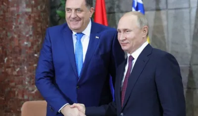 Dodik na forumu u Sankt Peterburgu, najavljen sastanak sa Putinom