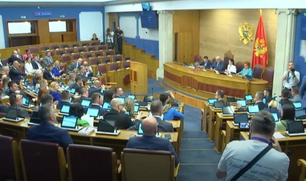 (UŽIVO) Skup&scaron;tina: Poslanici usvojili set zakona potrebnih za dobijanje IBAR-a