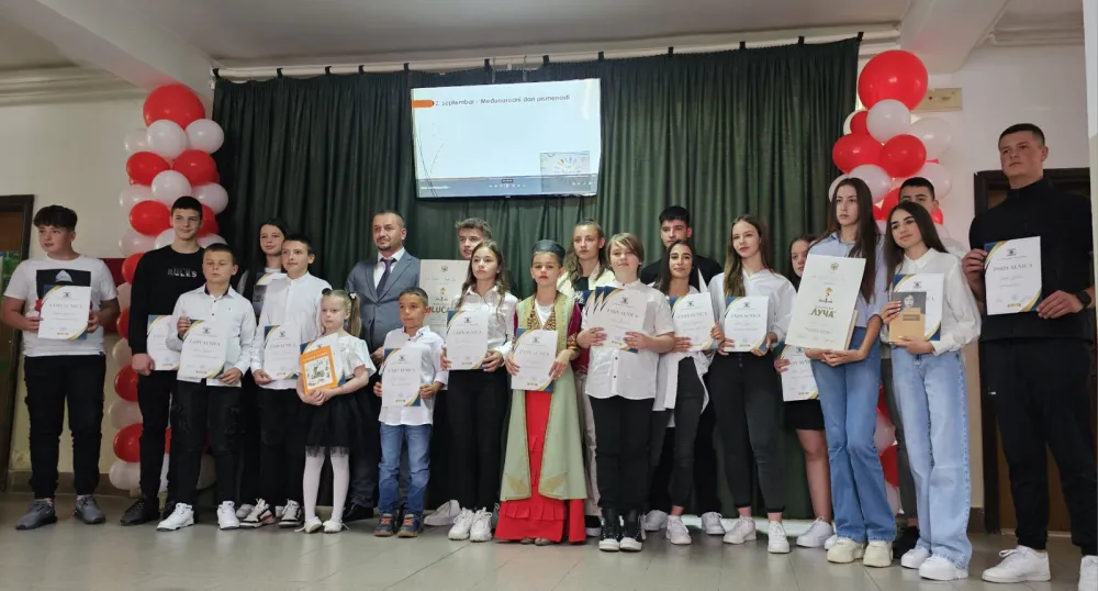 Bjelopoljska O&Scaron; "Nedakusi'' proslavila 24 godine postoјanja i rada: Arnes Drpljanin đak generaciјe