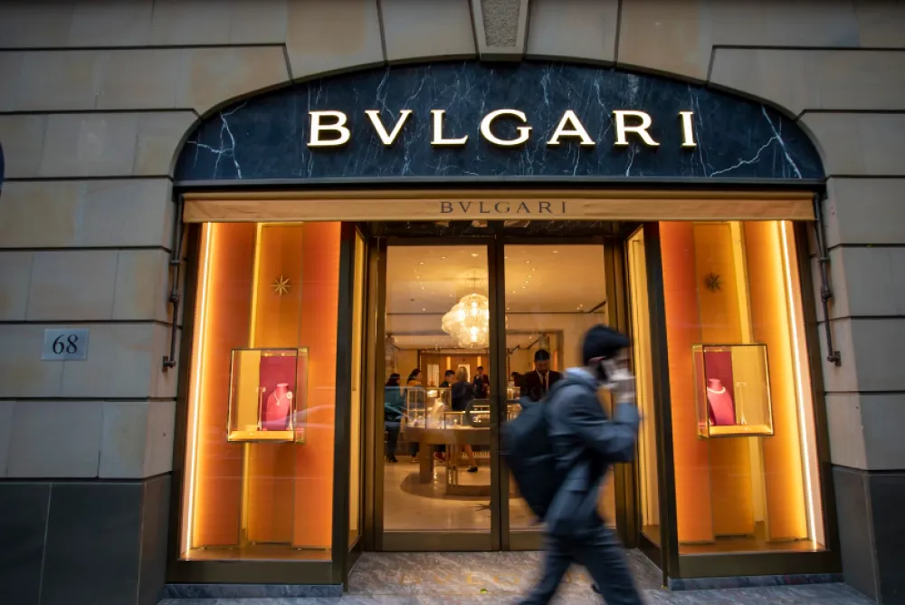 Rim: Opljačkana Bulgarijeva juvelirnica, ukradeni dragulji vrijedni 500.000 eura