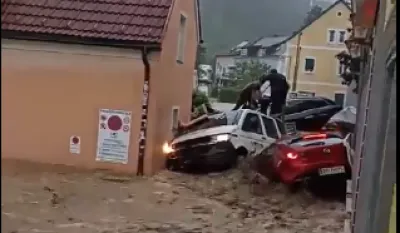 (VIDEO) Nevrijeme pogodilo Austriju: Voda nosila automobile, o&scaron;tetila kuće