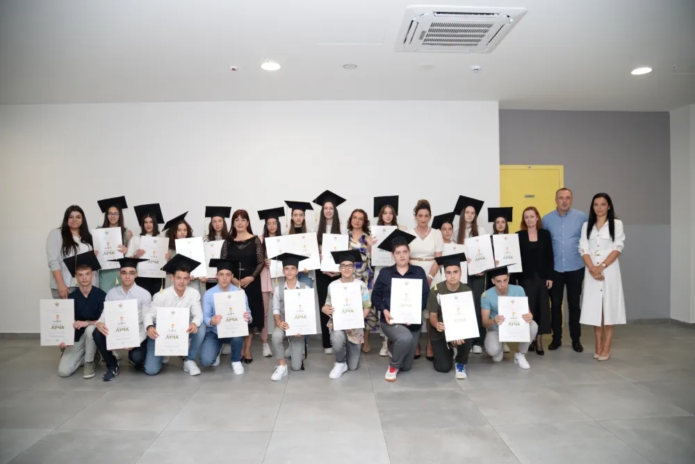 Lučono&scaron;e O&Scaron; "Vladimir Nazor"