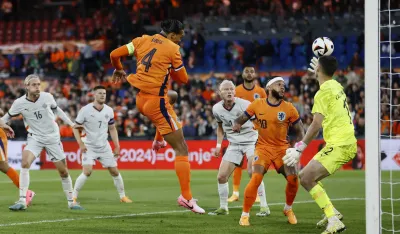 Van Dajk strijelac za "lale"