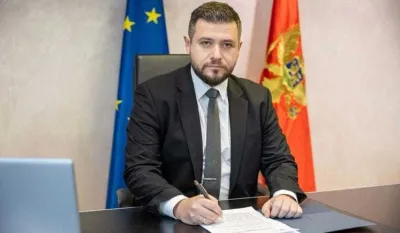 Generalni sekretar nastavio sa skidanjem oznake tajnosti sa letova avionom Vlade&nbsp;