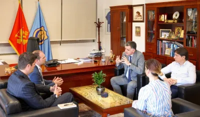 Komnenović-Kruker: Stremiti održivim "zelenim" praksama