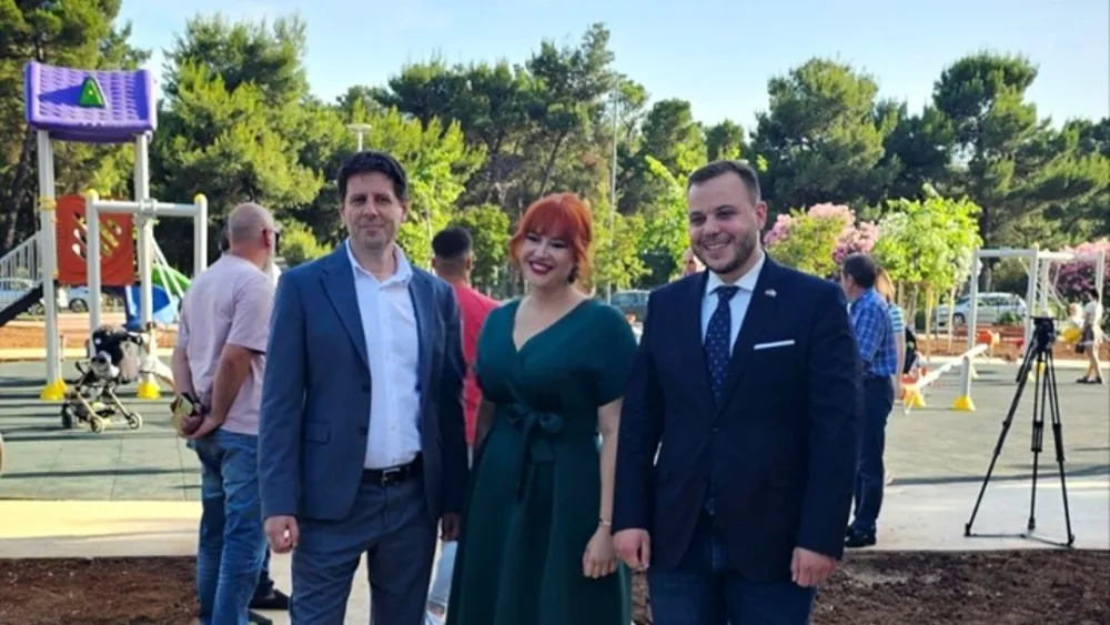 Institut za ljekove i medicinska sredstva podržao izgradnju dječijeg parka