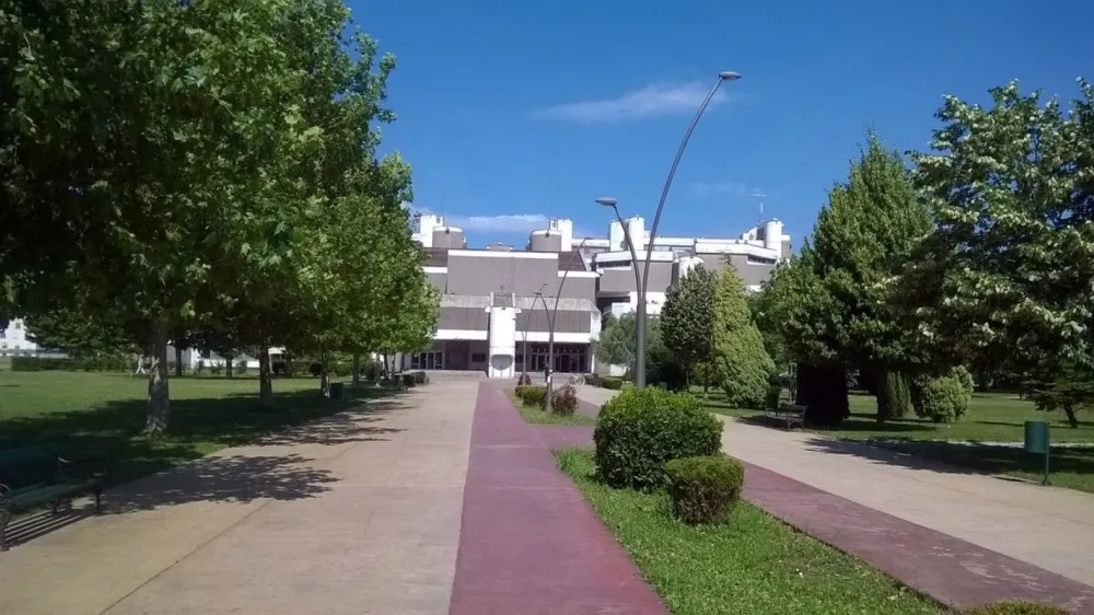 Na UCG vi&scaron;e od 3,1 hiljade mjesta za finansiranje iz budžeta