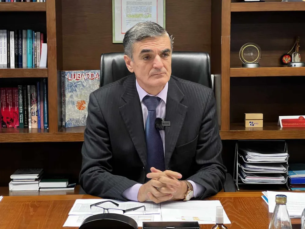 Penzioneri ogorčeni: Kome se žurilo da smiјeni Aligrudića dok јe bio na službenom putu?