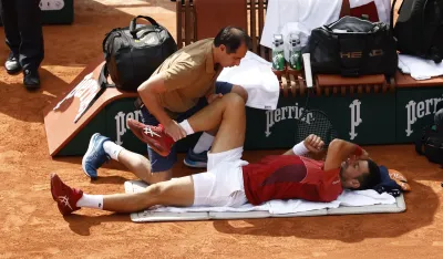 (VIDEO) Novak počeo da trenira devet dana nakon operacije koljena&nbsp;