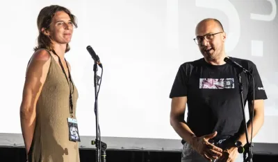 Lične istoriјe "upakovane" u emotivne dokumentarce