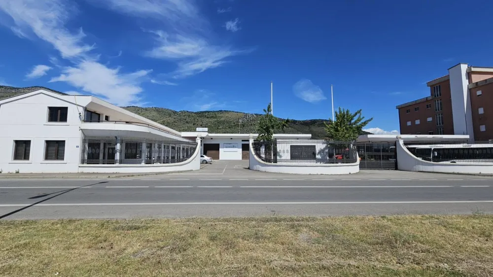 Tuzi dobijaju osmatračnicu za vatrogasce: Punkt u biv&scaron;oj zgradi Rok&scaron;peda