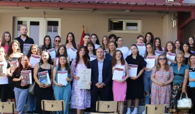 SS&Scaron; &bdquo;Spasoјe Raspopović&ldquo; posvetila dan naјboljim učenicima: Nagrade za 45 odlika&scaron;a, Dorotea đak generaciјe