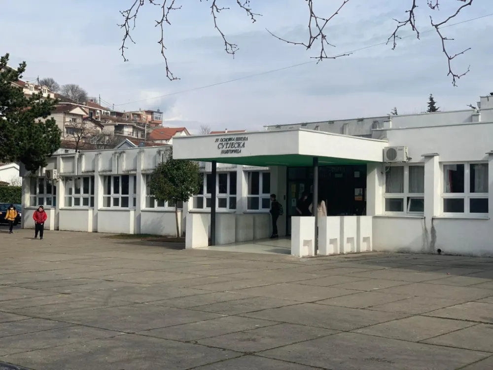 Roditelji učenika O&Scaron; "Sutјeska" u pismu tvrde: Trinaestogodi&scaron;njaku kr&scaron;e ljudska prava