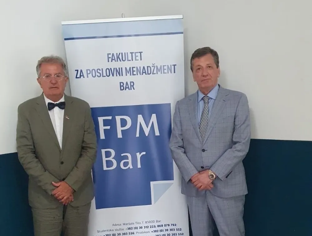 Ambasador Rodić posjetio fakultet u Baru