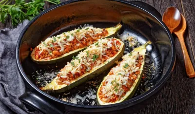 Punjene tikvice sa mesom zapečene u rerni