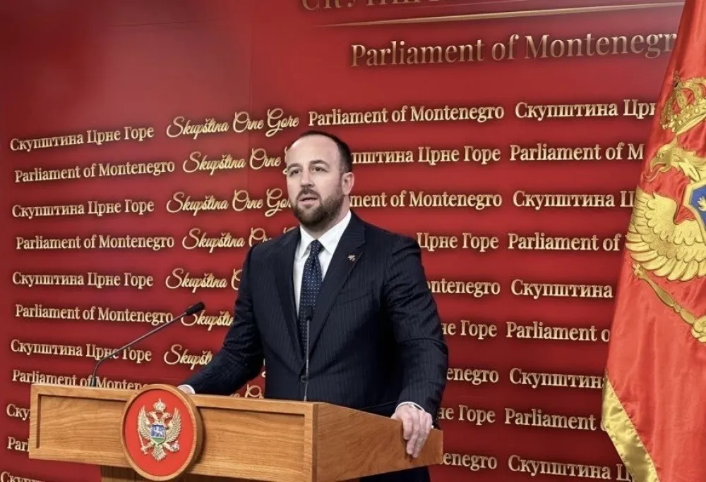 Nikolić: Spajiću, ne igraj se sa stabilno&scaron;ću Crne Gore