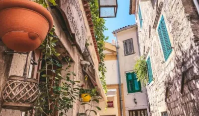 Op&scaron;tina Kotor sufinasira obnovu fasada