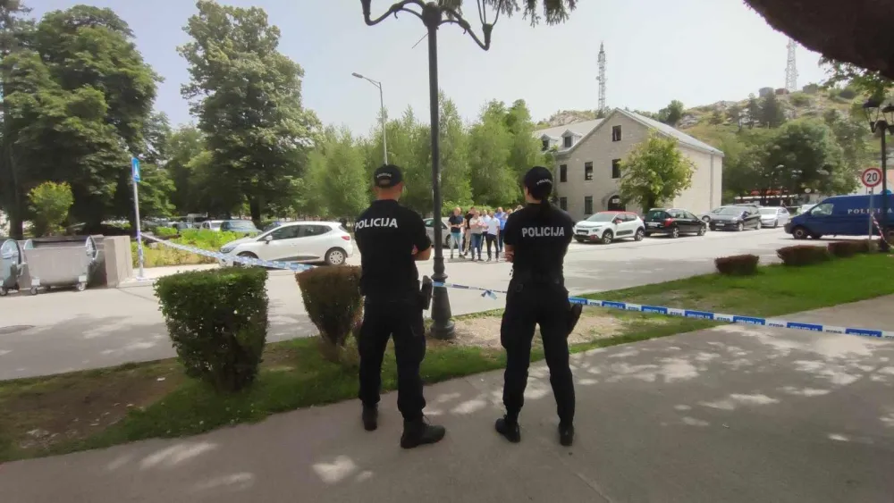 Ubistva naočigled јavnosti sve vi&scaron;e uznemiravaјu građane: Mafiјa јo&scaron; uviјek јača od države