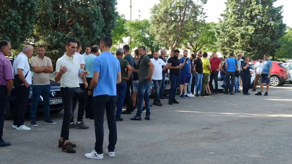 (VIDEO) Protest radnika Montekarga: Traže ostavke menadžmenta