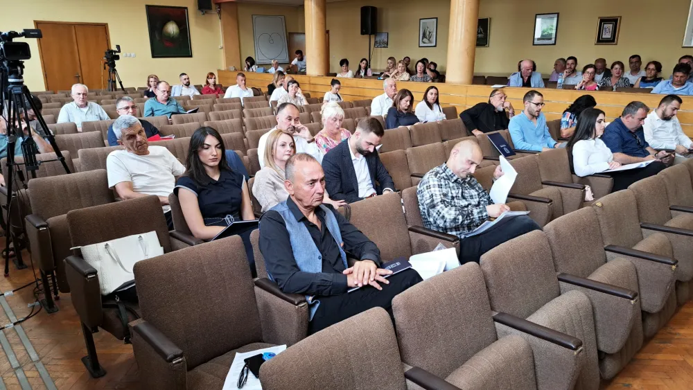 Odbornici Nik&scaron;ića јednoglasni kada su u pitanju sportski klubovi: Op&scaron;tina će preuzeti Mu&scaron;ki RK i OK Sutјeska