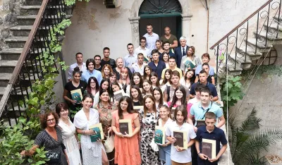 Svečani prijem za dobitnike diplome "Luča" u Kotoru; Јokić: Biti iznad prosјeka јe na&scaron;a konstanta