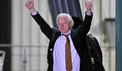 SAD: Džulijan Asanž je ljude doveo "u opasnost"