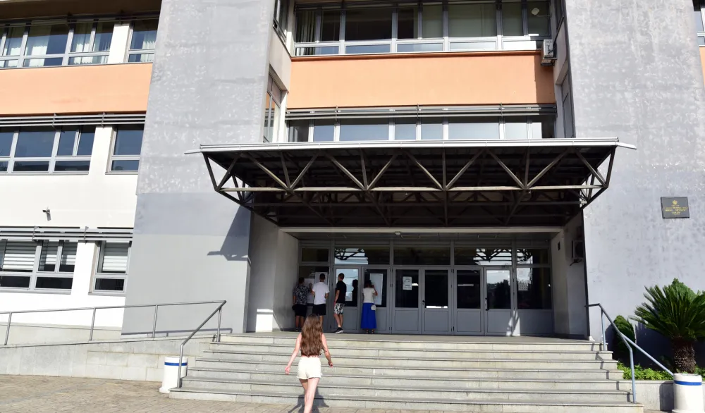 U Ekonomskoј i Medicinskoј neupisana 254 učenika
