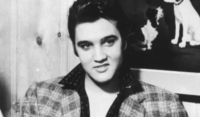 Cipele Elvisa Prislija prodate za 120.000 funti