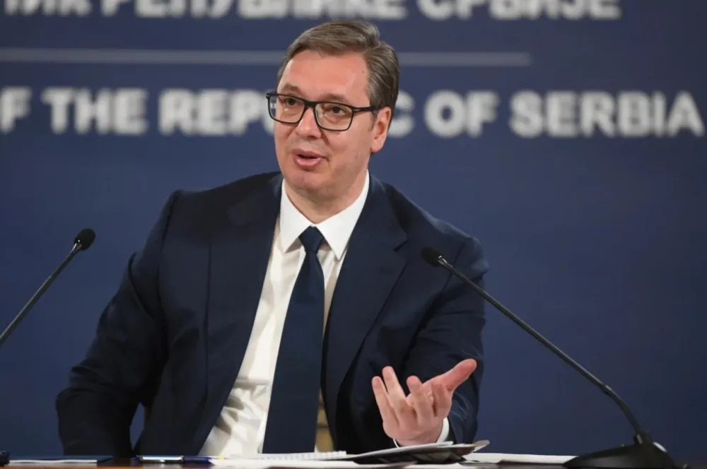 Vučić: Crveni bezbjednosni alarm na snazi do utorka