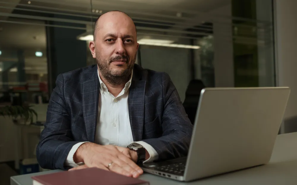 Vukčević: Rezultat glasanja nije uspio da dru&scaron;tvo uzdigne iznad rovovskih podjela