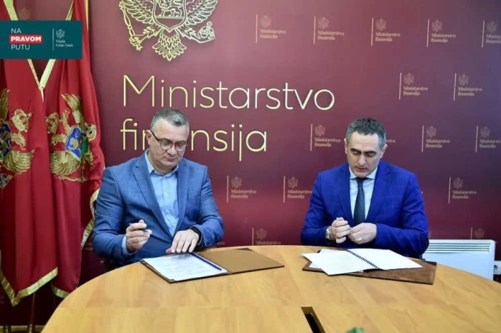 Ustavni sud ukinuo odredbu GKU za oblast uprave i pravosuđa: Diskriminisali zaposlene koјi nisu članovi sindikata