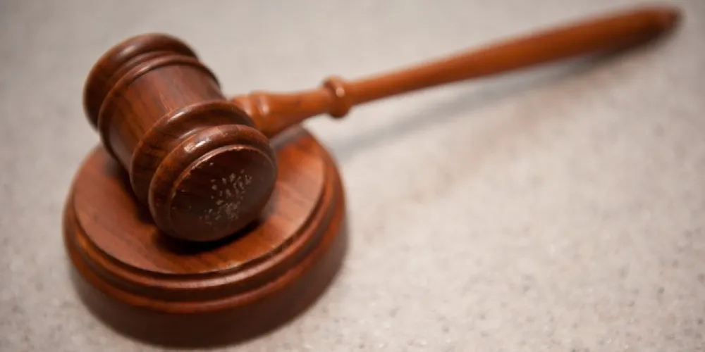 Судски чекић