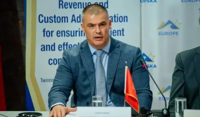 Carinski prihodi iznad planiranih i ostvarenih u 2023.godini