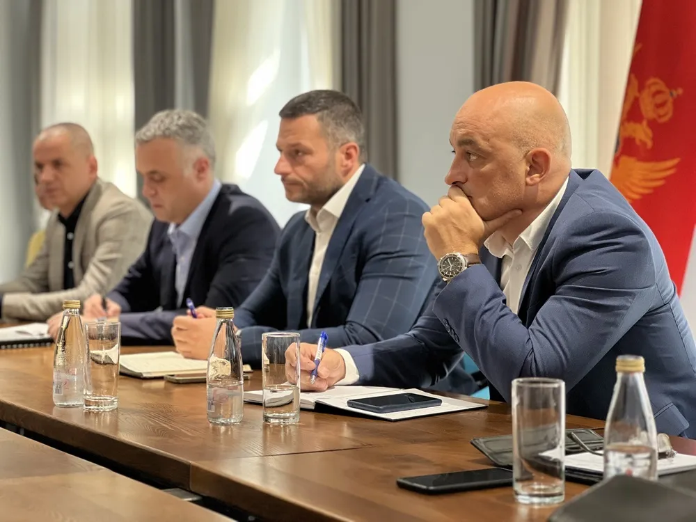 EBRD spremna da finansira izradu dvije studije: Glavni grad traži lokacije za parkinge, deponiji alternativu