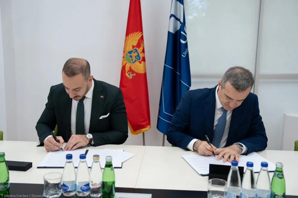 Potpisivanje memoranduma između Univerziteta i Skup&scaron;tine