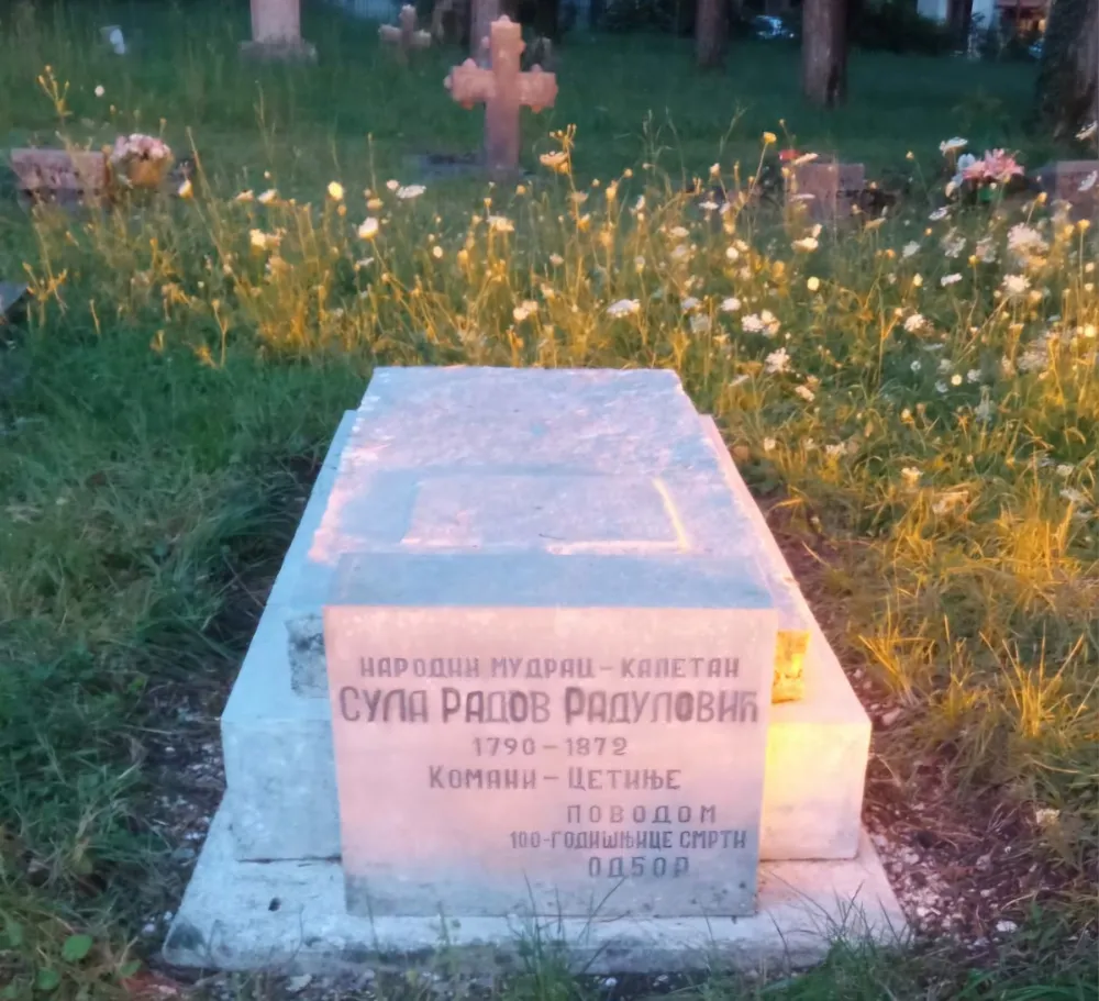 Izgled spomenika ranije