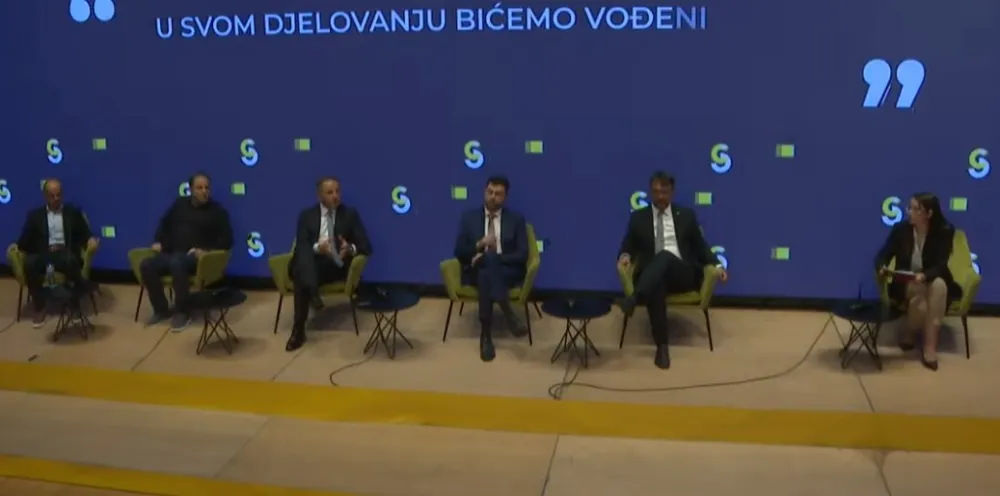 (VIDEO) Predstavljanje Evropskog saveza - &Scaron;ehović: Država bez identiteta predstavlja praznu lju&scaron;turu