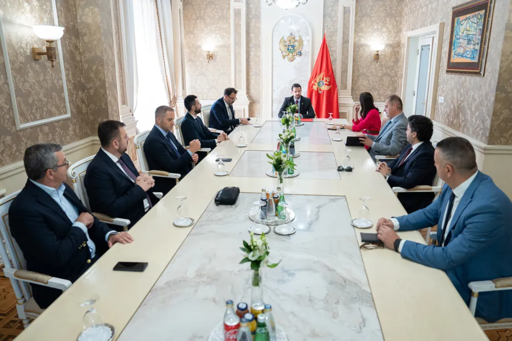 Zavr&scaron;en sastanak kod Milatovića: Opozicija tvrdi da je zbog vladajuće većine ugrožen evropski put