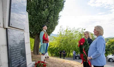 Injac i Borovinić Bojović položile vijenac 