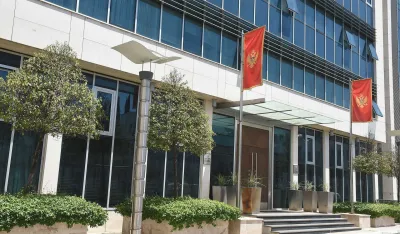 Vlada plaća vozača i vozilo za inostranstvo 50.000 eura